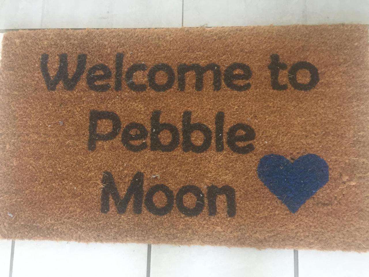 Pebble Moon Holiday Flat ストランド エクステリア 写真